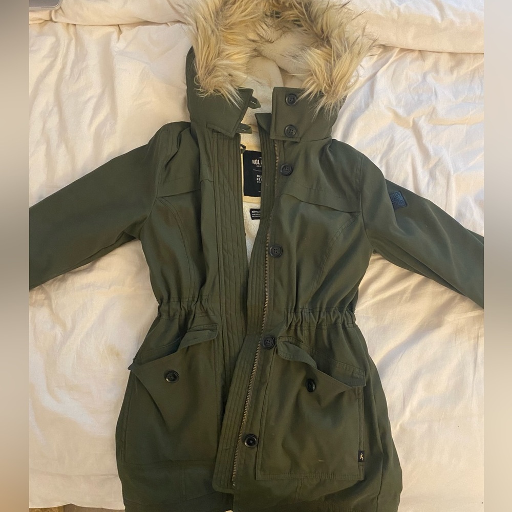 Hollister parka jacket ( olive green)